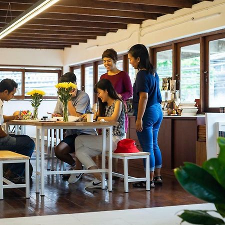 Bed and Breakfast The Localist Chiangmai (Adults Only) Chiang Mai Esterno foto